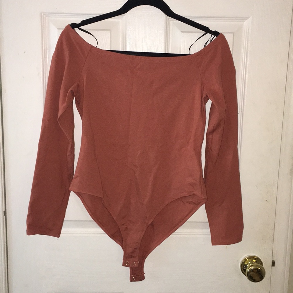 Long sleeve body suit